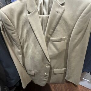 Mantoni Two Piece Suit - Beige